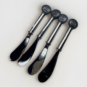 Set of 4 Stainless Steel Spreader Knives “Love to Wine” Barware